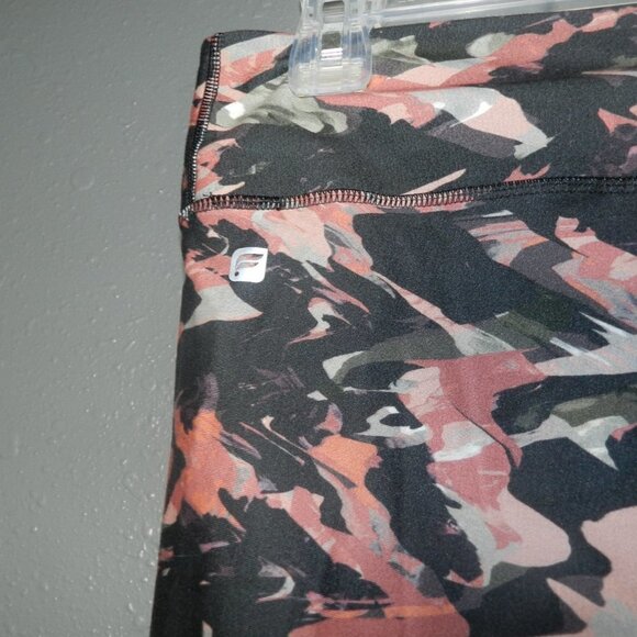 Fabletics Womens Pink And Grey Black Abstract Capri Athletic Leggings Size Small - Picture 8 of 9